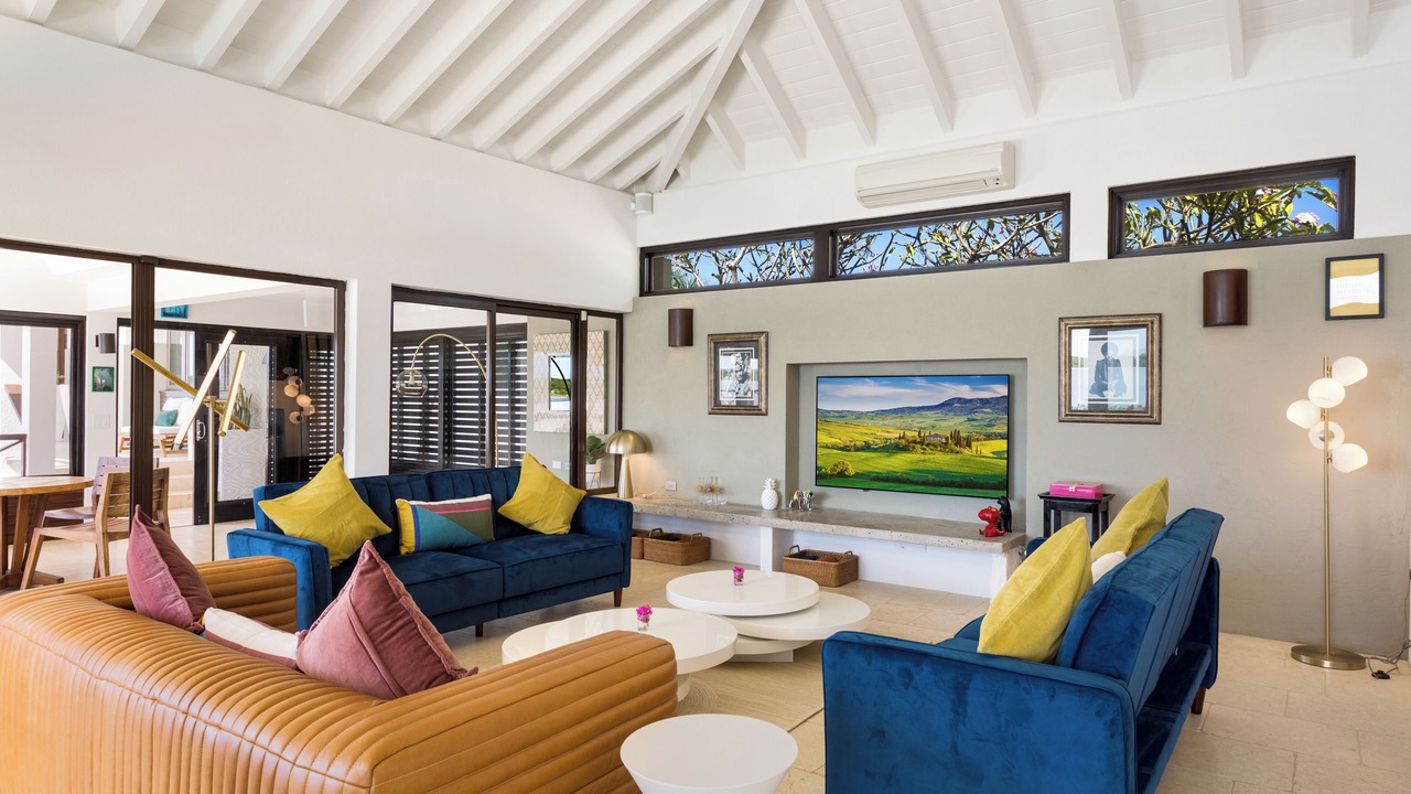 Photo of Livingroom in Rendezvous Bay