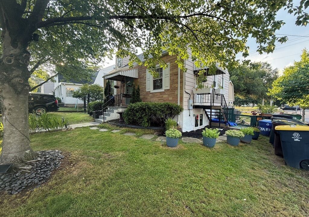 Photo of Outdoor in West Riverdale
