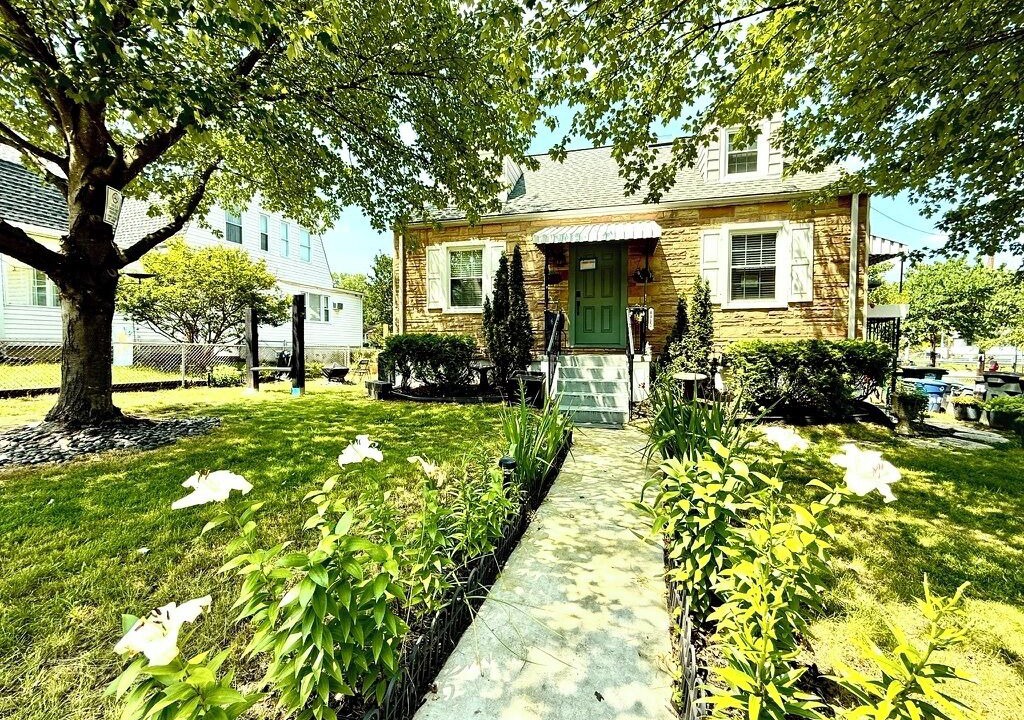 Photo of Outdoor in West Riverdale