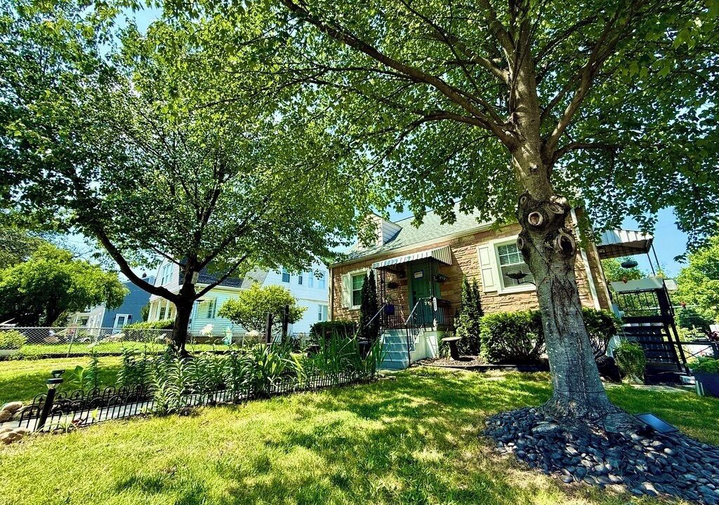 Photo of Outdoor in West Riverdale