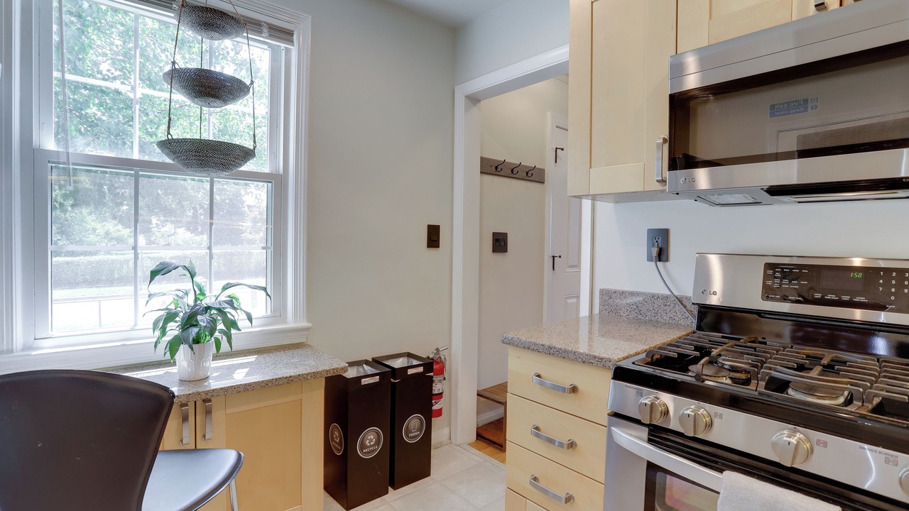 Photo of Kitchen in West Riverdale