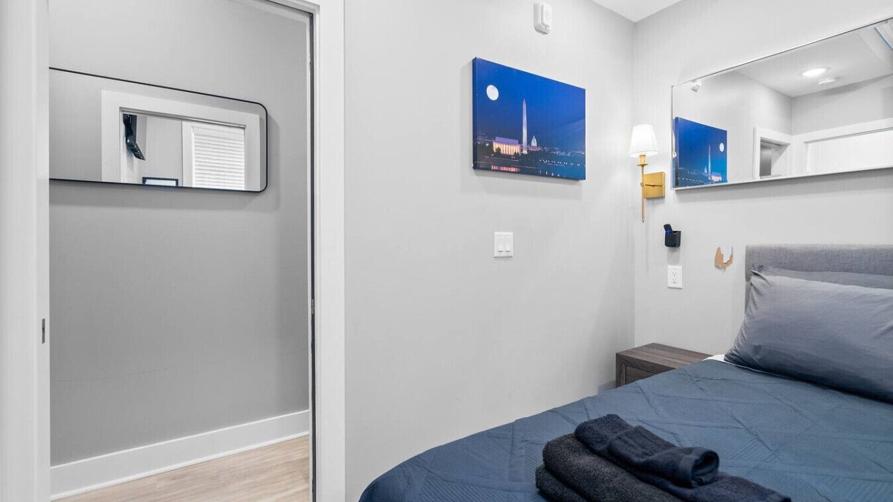 Photo of Bedroom in Bloomingdale