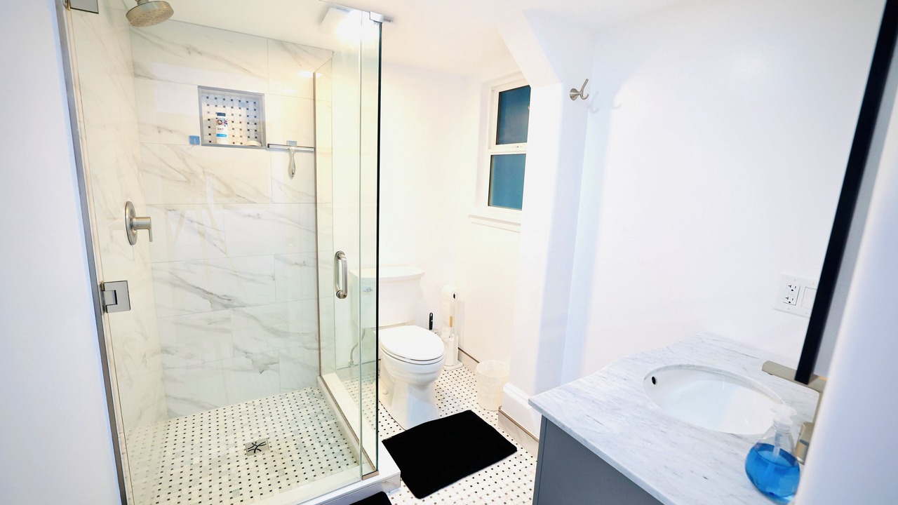Photo of Bathroom in Silver Strand
