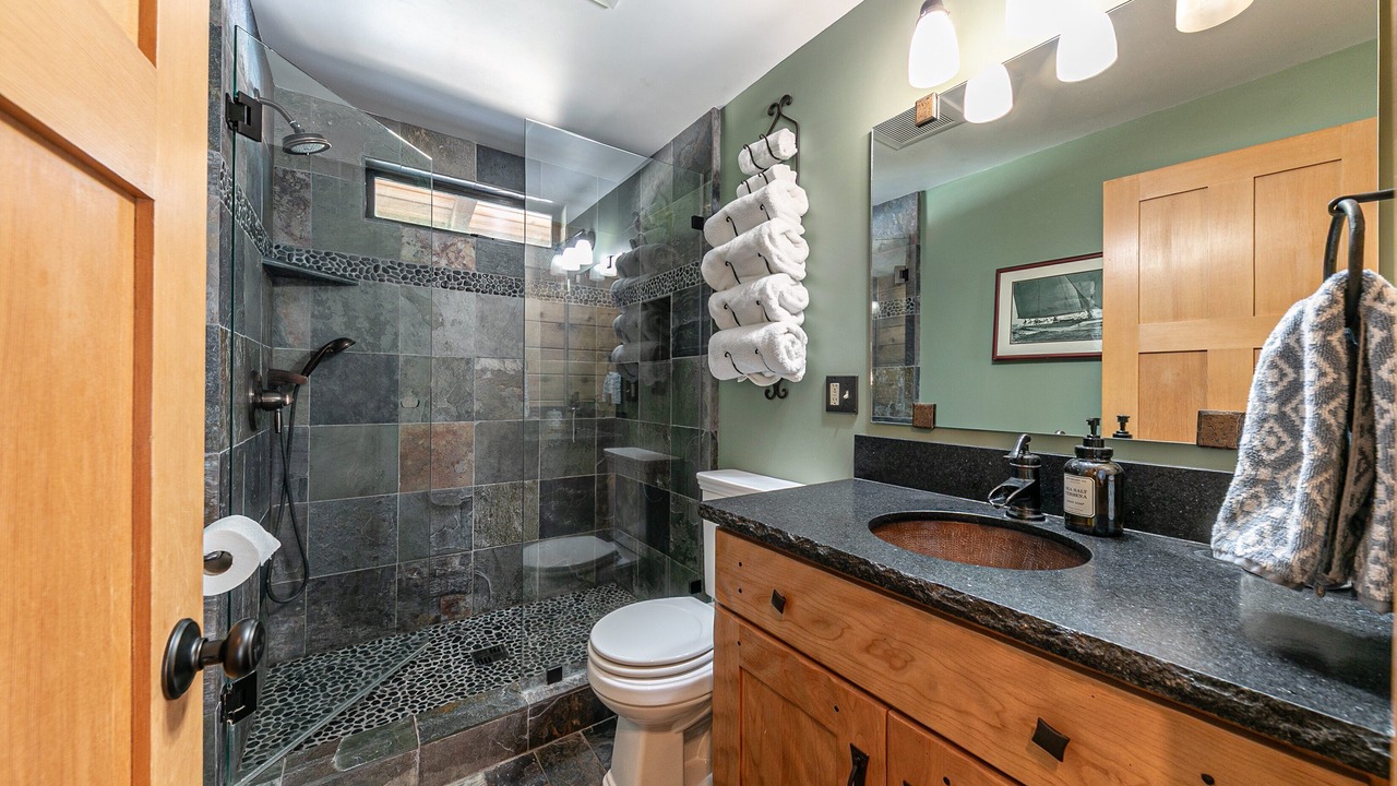 Photo of Bathroom in Tahoe Pines