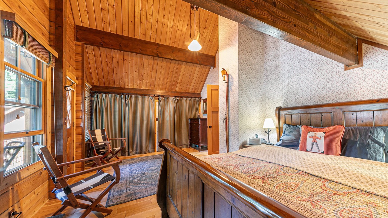 Photo of Bedroom in Tahoe Pines
