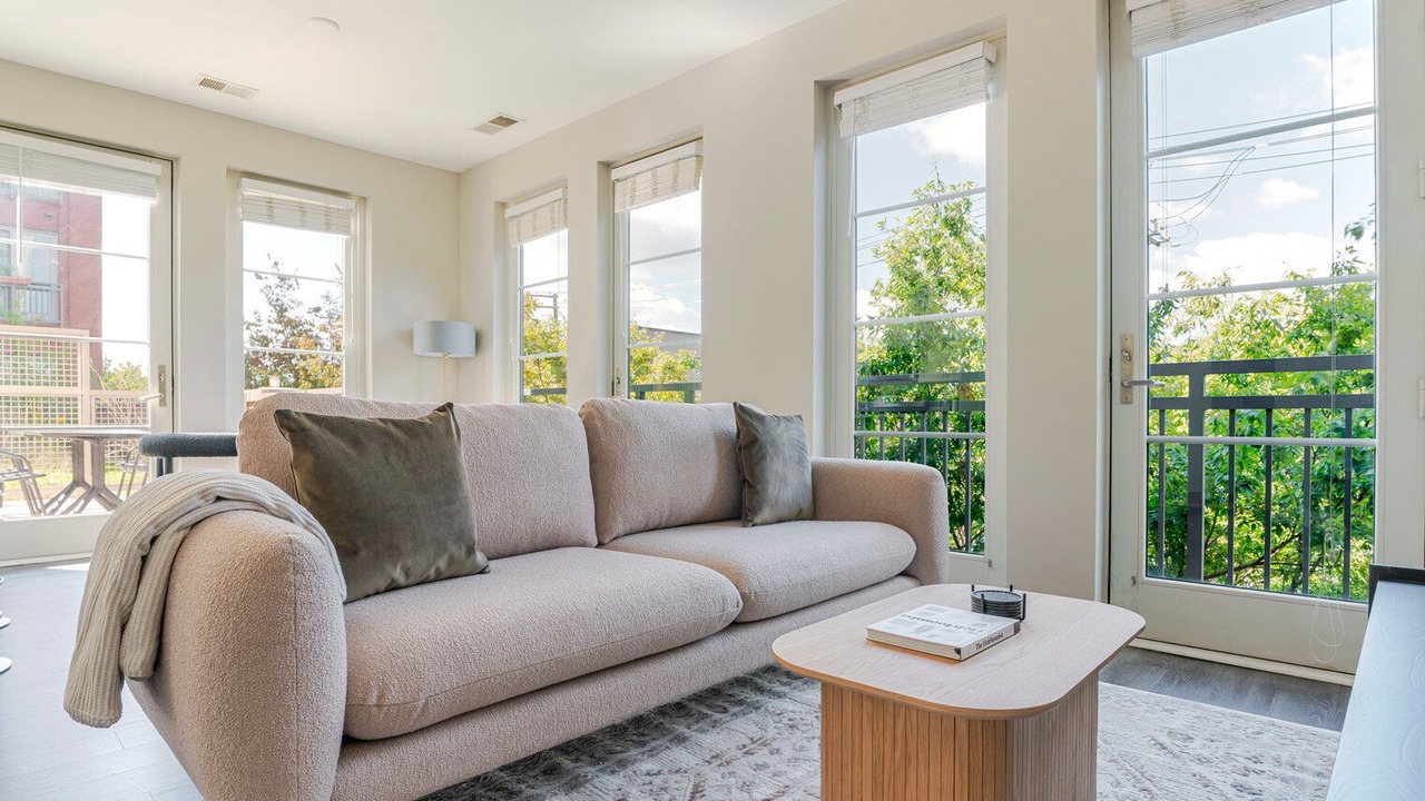 Photo of Livingroom in Bethesda