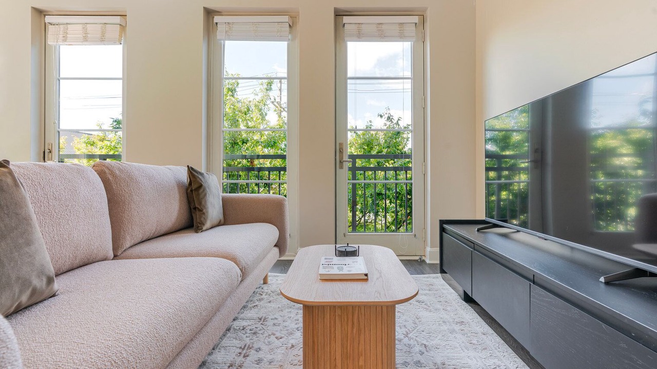 Photo of Livingroom in Bethesda