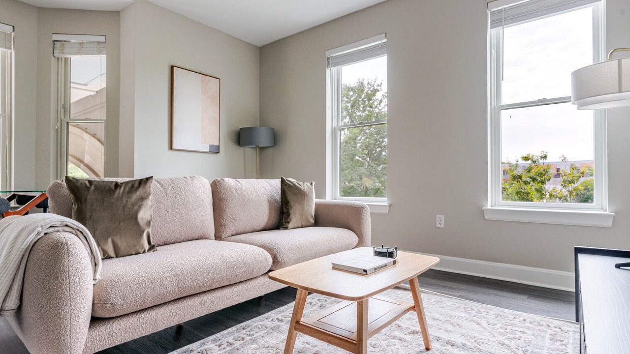 Photo of Livingroom in Bethesda