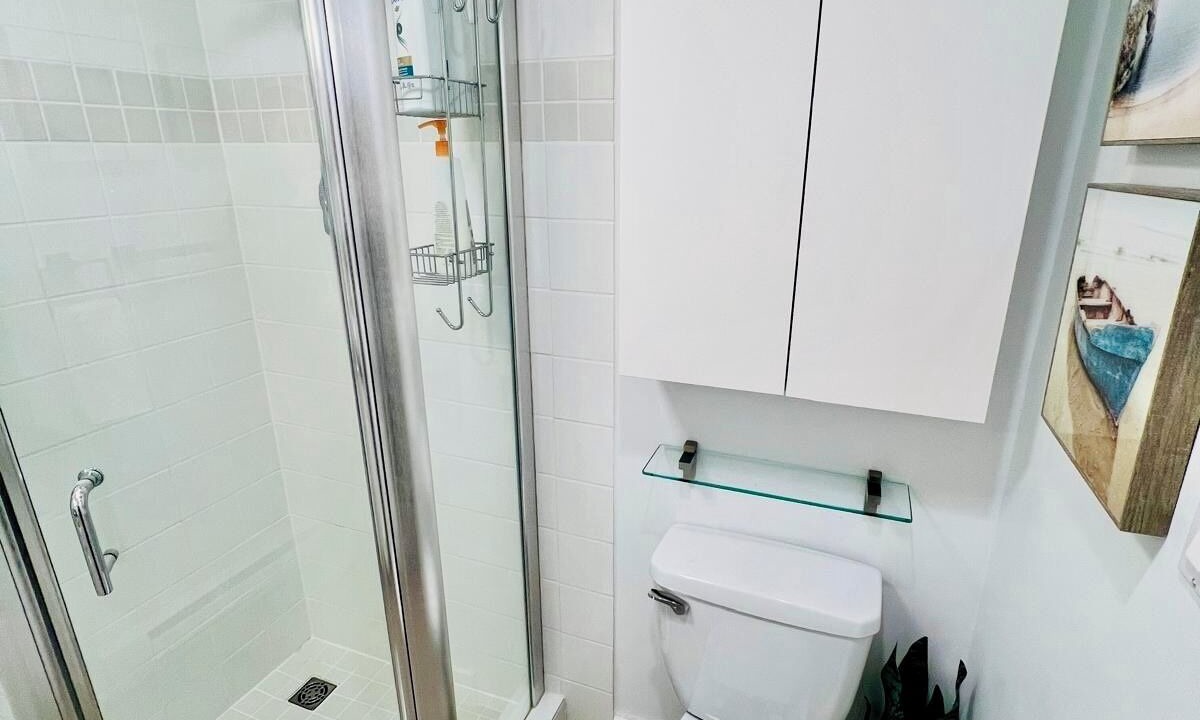 Photo of Bathroom in District of North Vancouver