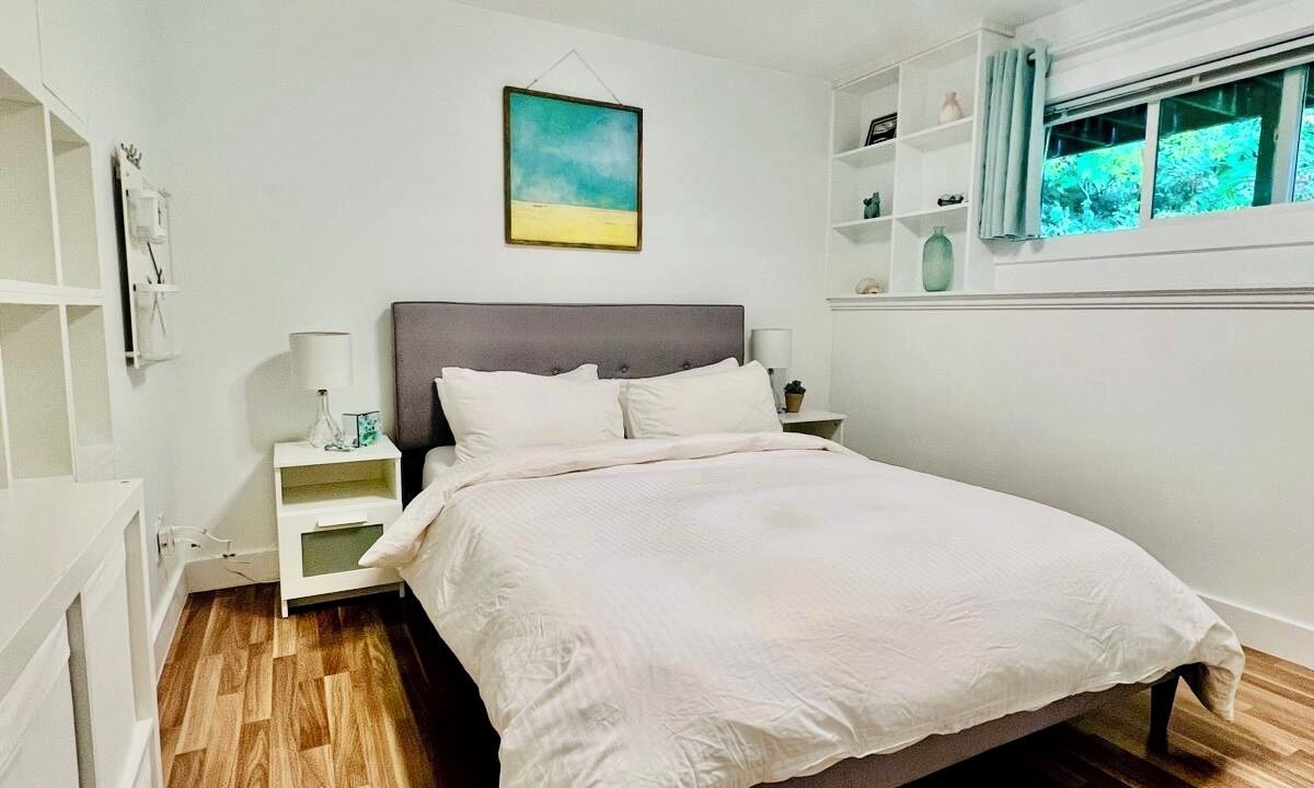 Photo of Bedroom in District of North Vancouver
