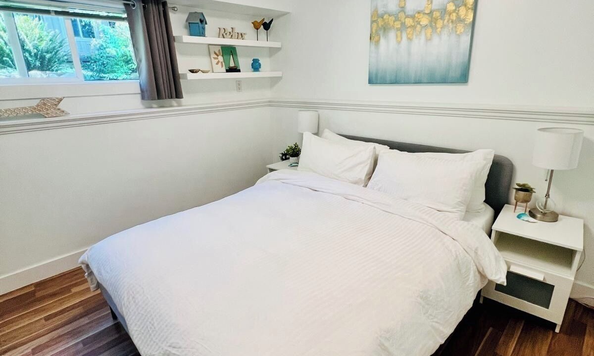 Photo of Bedroom in District of North Vancouver