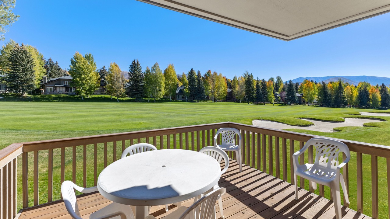 Photo of Outdoor in Elkhorn Village