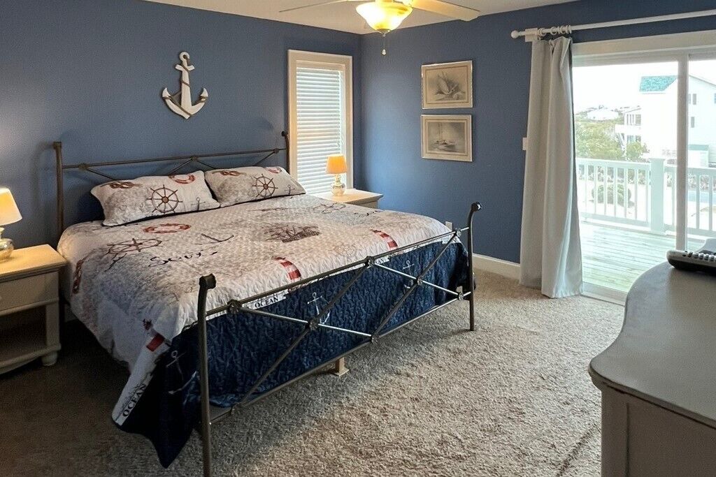 Photo of Bedroom in Rodanthe
