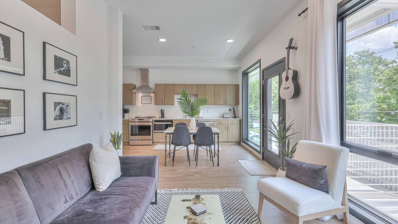 Photo of Livingroom in Edgehill