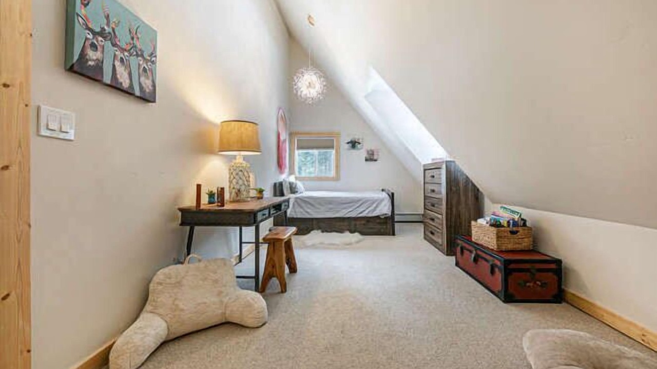 Photo of Bedroom in Tahoe Pines