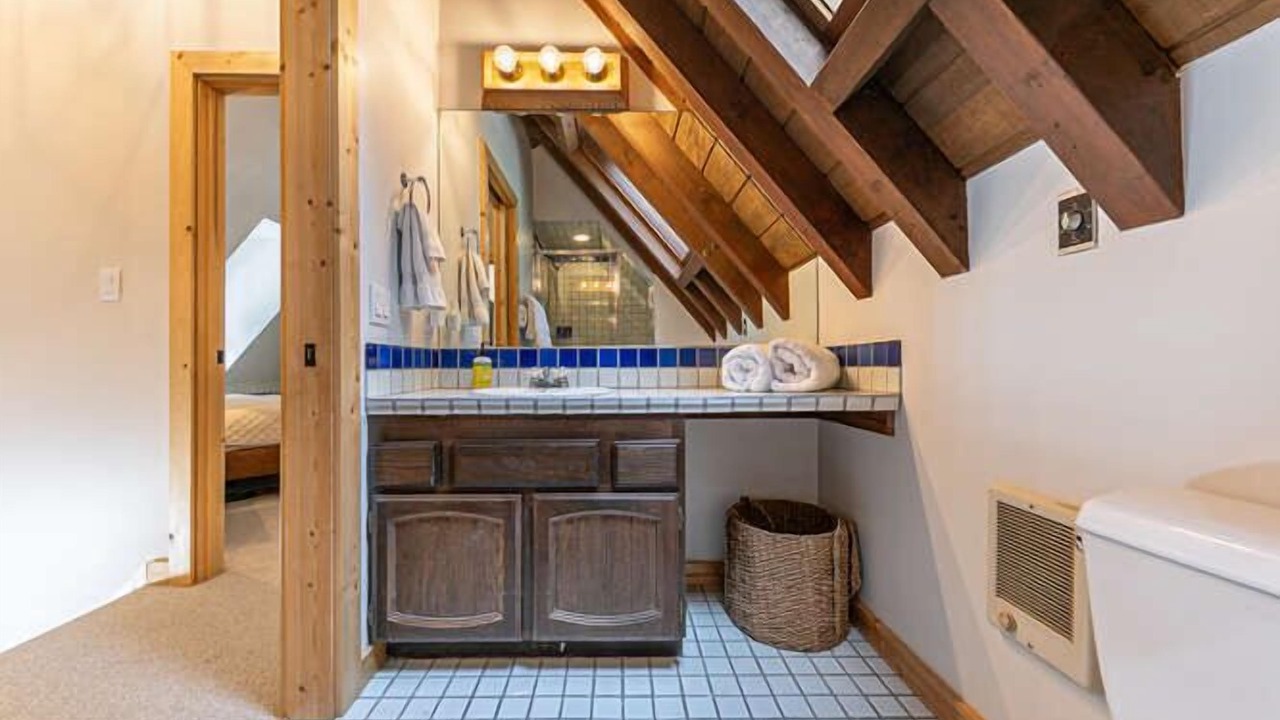 Photo of Bathroom in Tahoe Pines