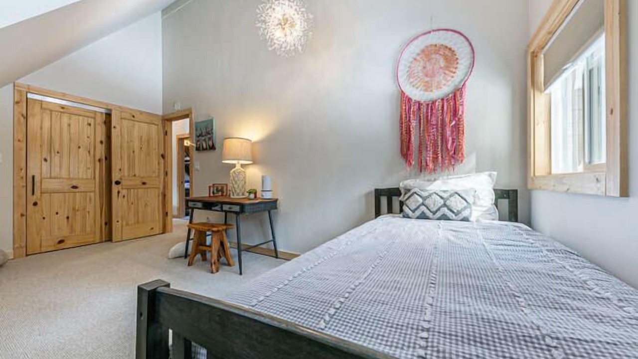 Photo of Bedroom in Tahoe Pines
