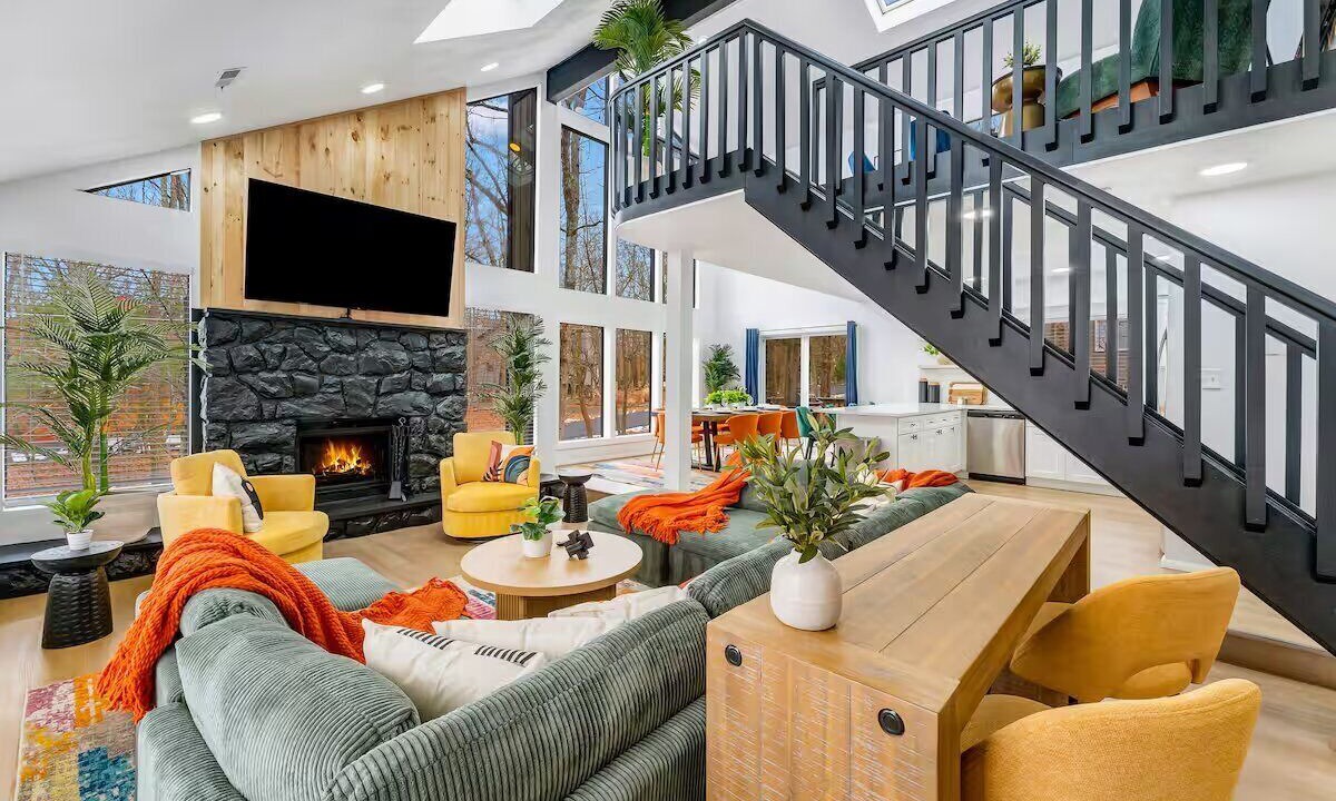 Photo of Livingroom in East Stroudsburg