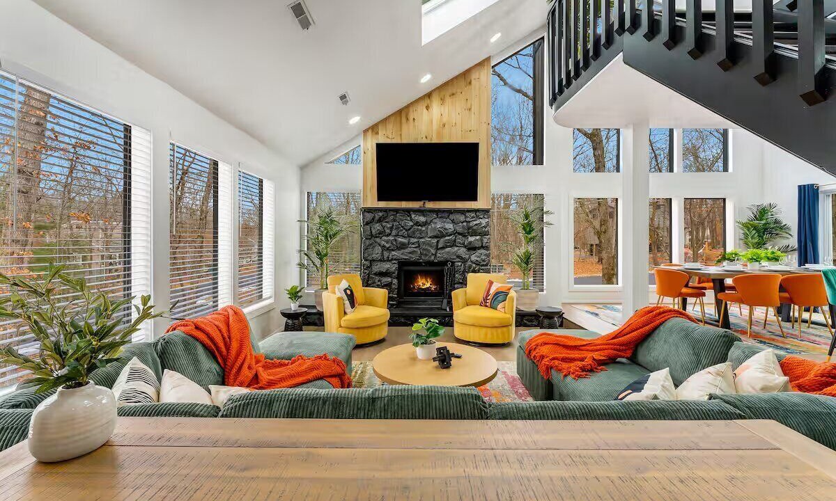 Photo of Livingroom in East Stroudsburg
