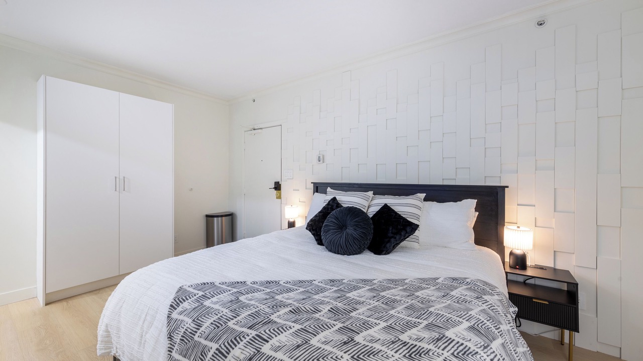 Photo of Bedroom in Coal Harbour