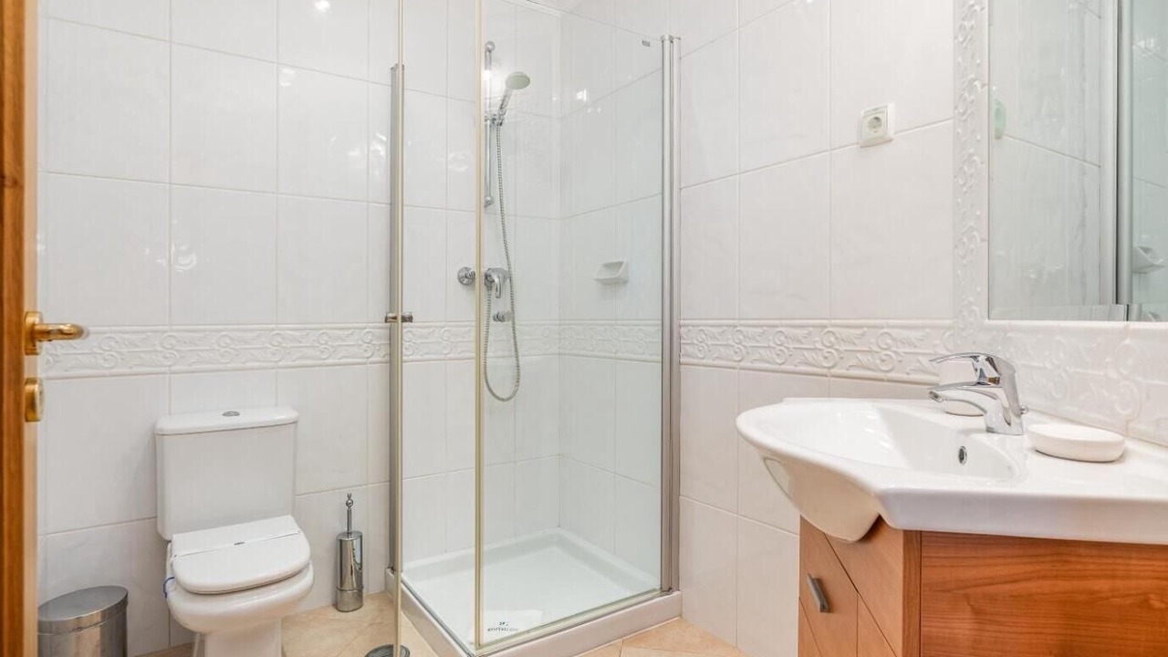 Photo of Bathroom in Atalaia
