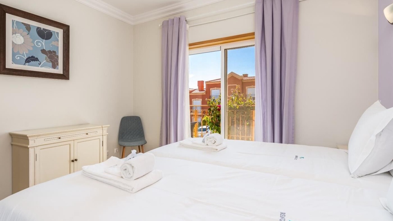 Photo of Bedroom in Atalaia