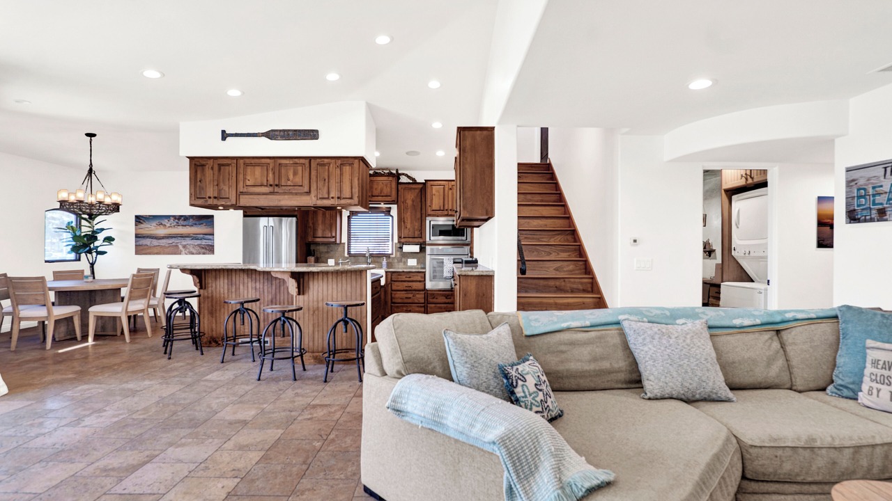 Photo of Livingroom in Silver Strand