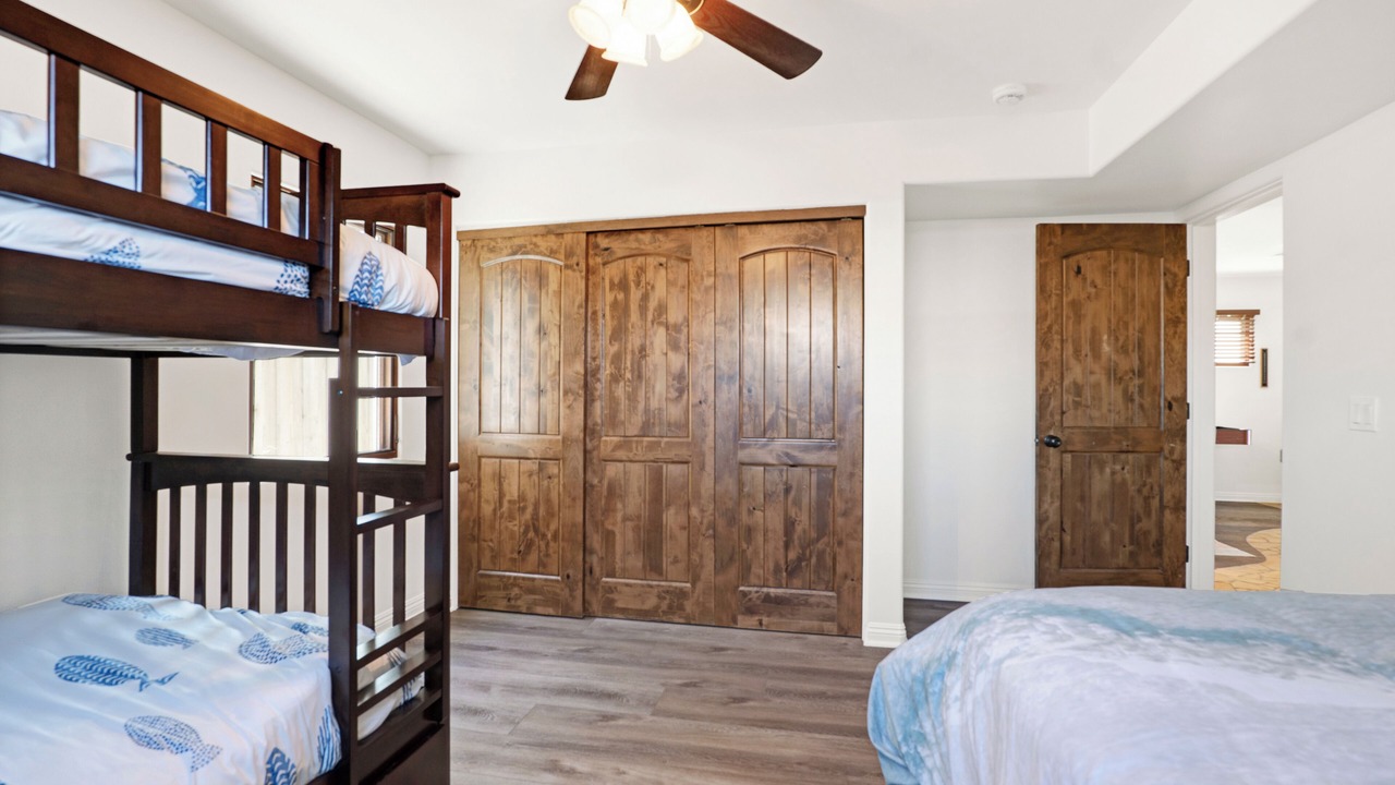 Photo of Bedroom in Silver Strand