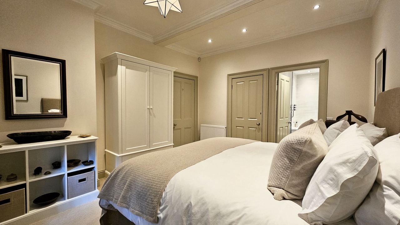 Photo of Bedroom in Comely Bank
