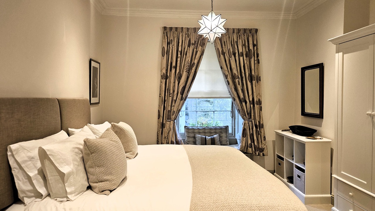 Photo of Bedroom in Comely Bank