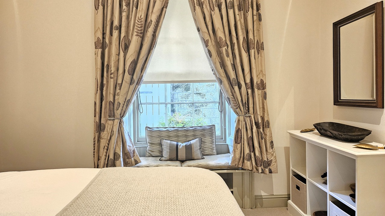 Photo of Bedroom in Comely Bank