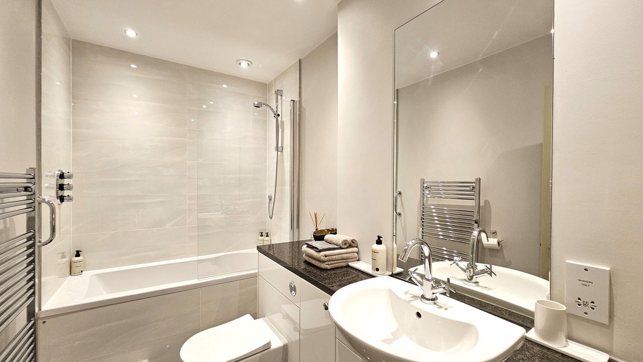 Photo of Bathroom in Comely Bank