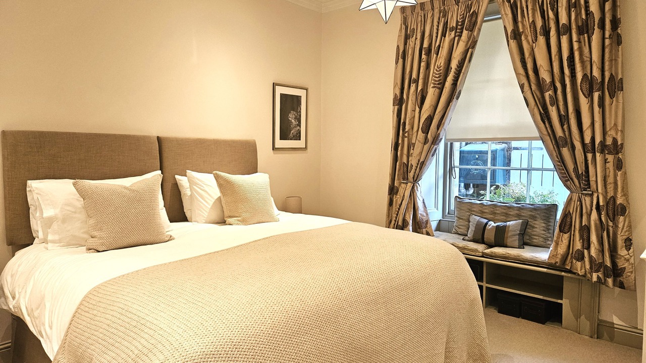 Photo of Bedroom in Comely Bank