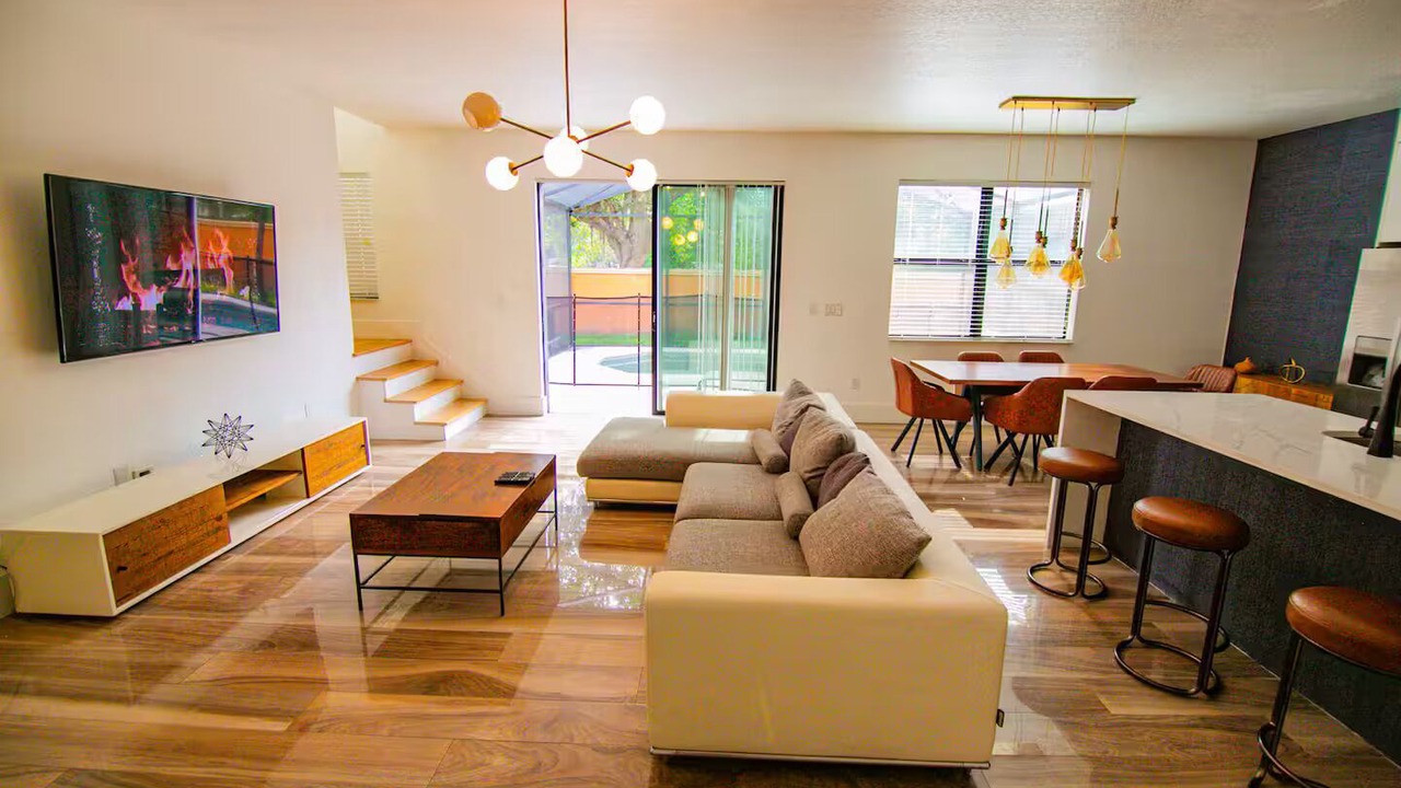 Photo of Livingroom in Lake Berkley