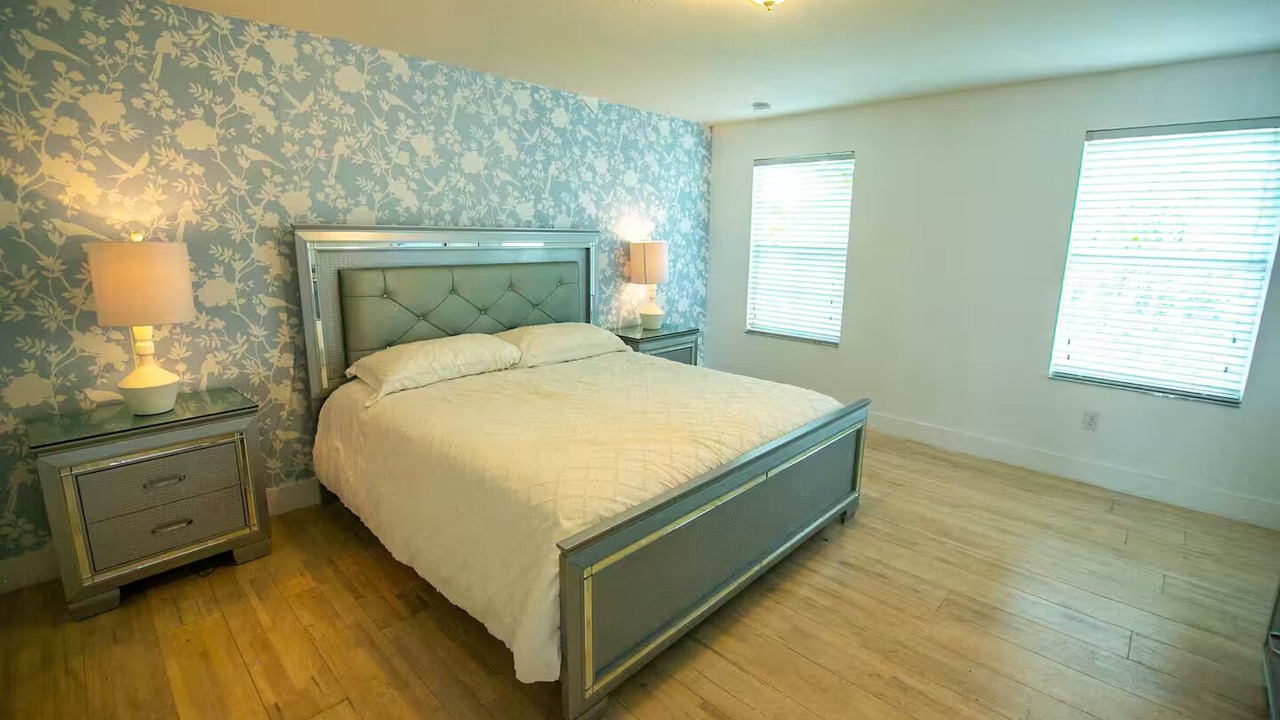 Photo of Bedroom in Lake Berkley