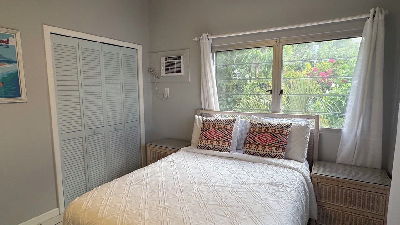 Photo of Bedroom in Estate Coakley Bay