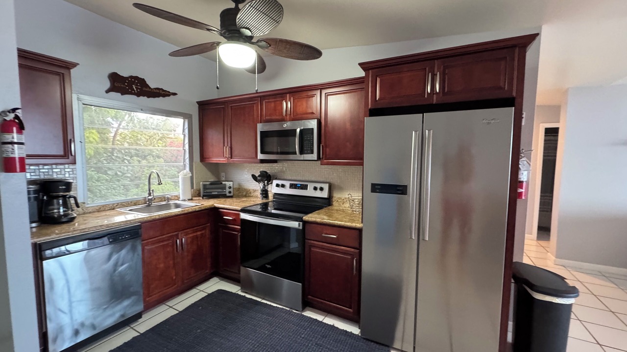 Photo of Kitchen in Estate Coakley Bay