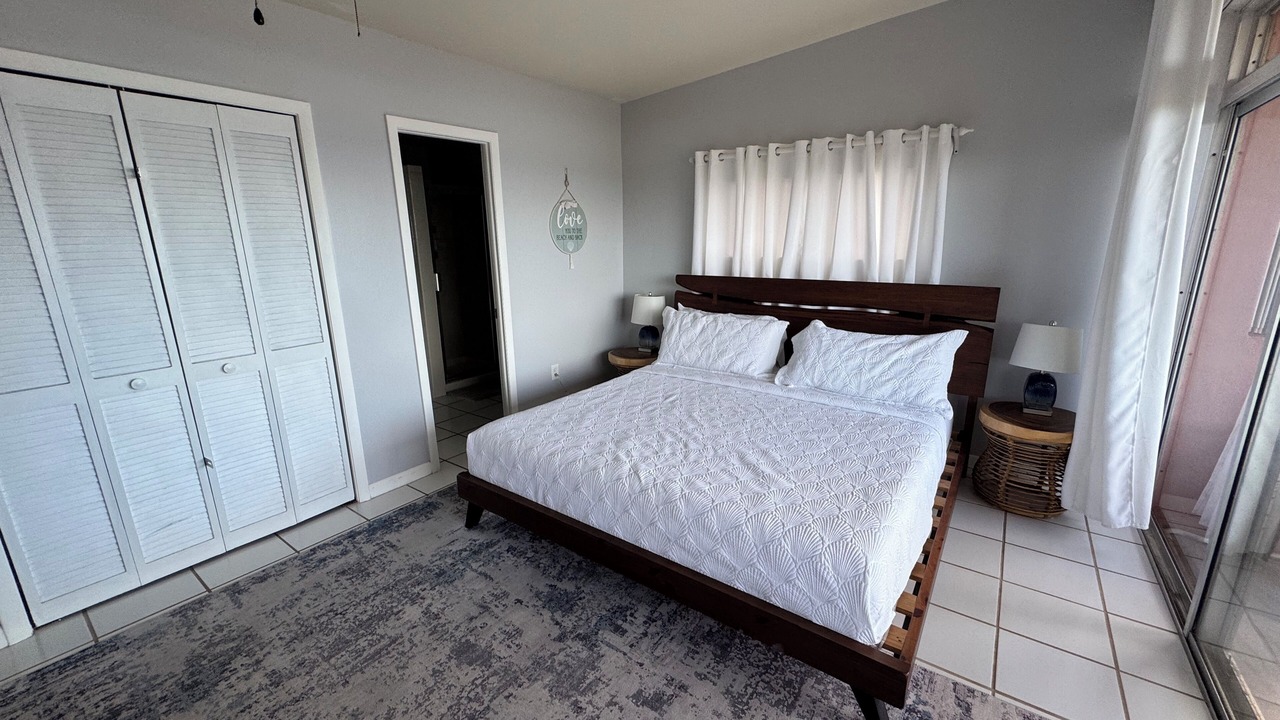 Photo of Bedroom in Estate Coakley Bay