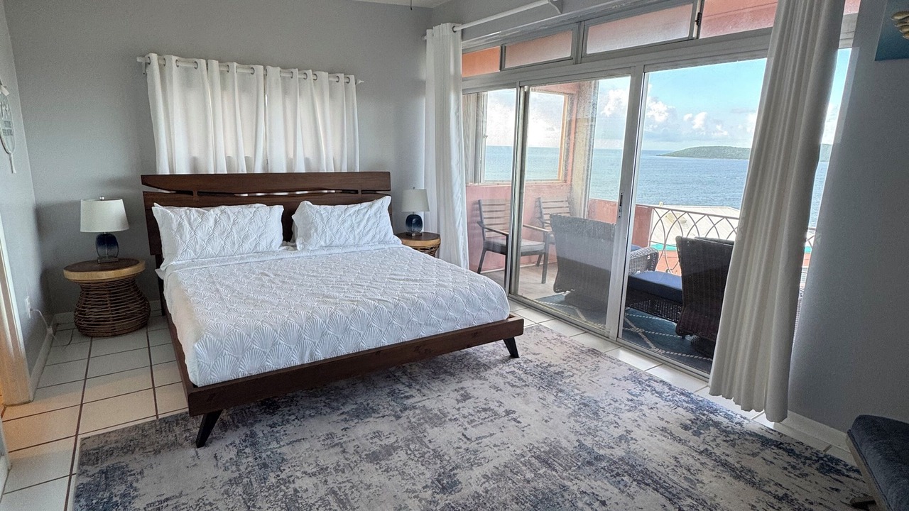 Photo of Bedroom in Estate Coakley Bay