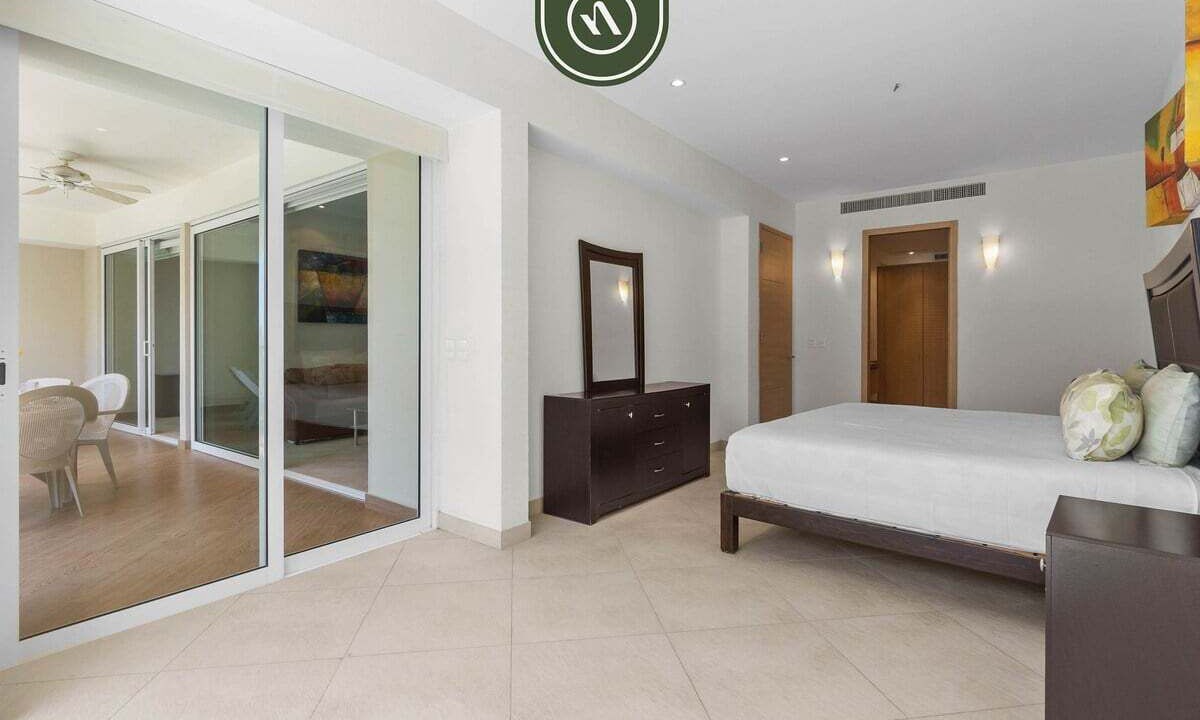 Photo of Bedroom in Flamingos