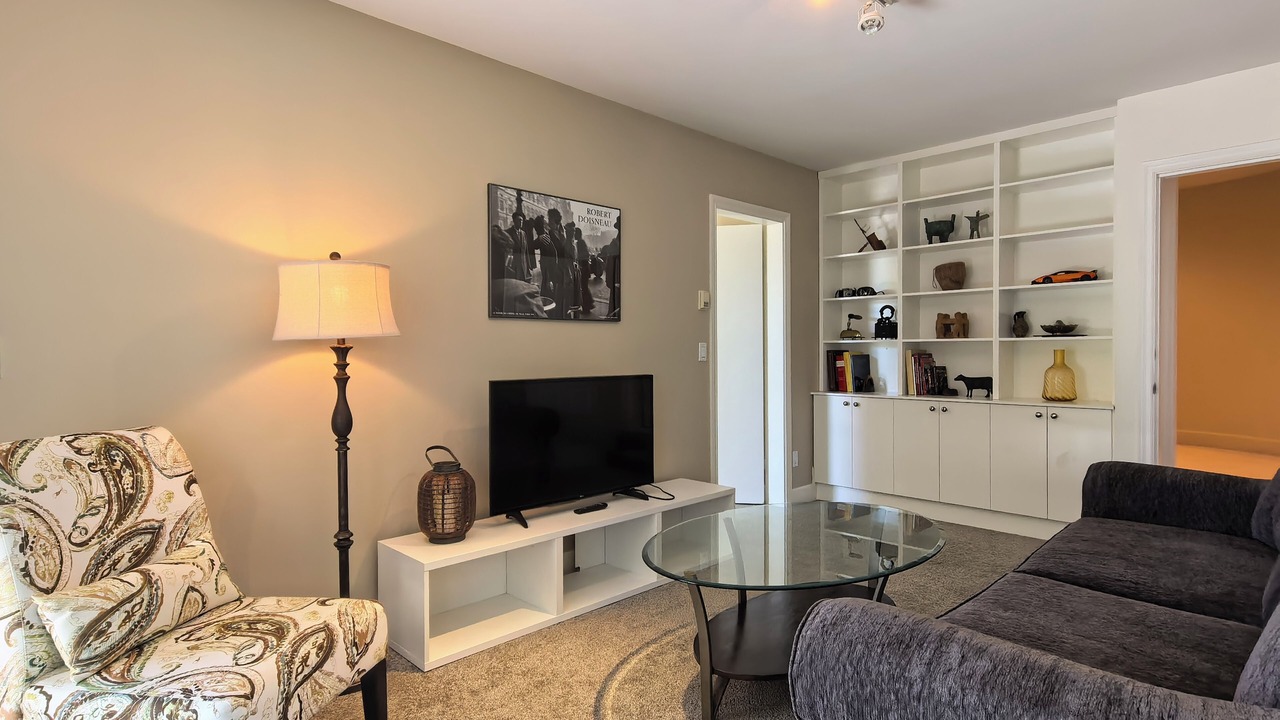 Photo of Livingroom in West Vancouver