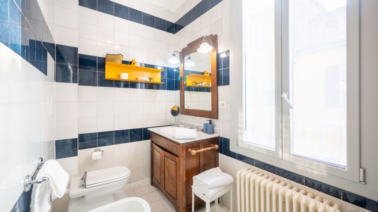 Photo of Bathroom in Oltretorrente