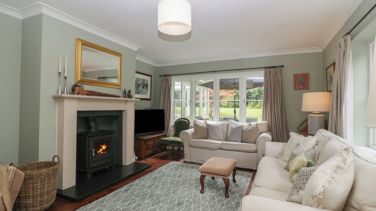 Photo of Livingroom in Nether Westcote