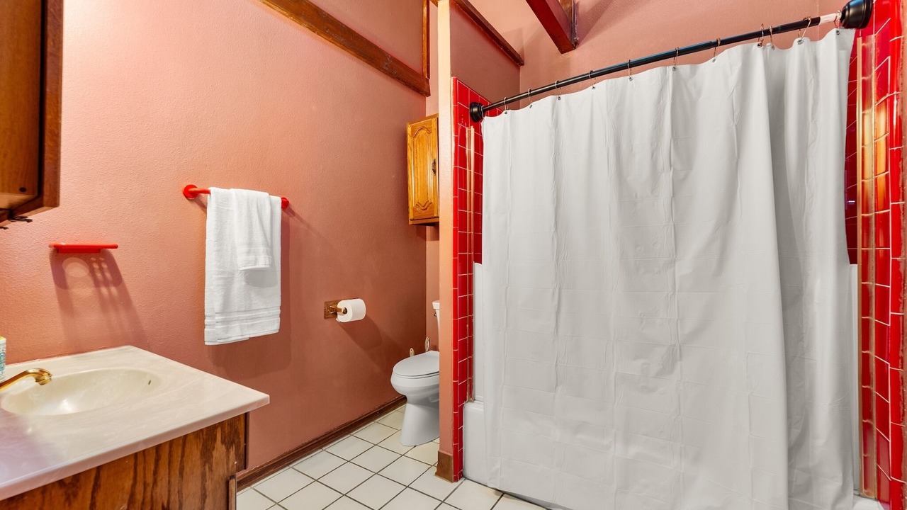 Photo of Bathroom in Mussel Shoals