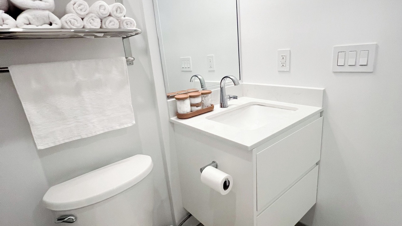 Photo of Bathroom in Lower Lonsdale
