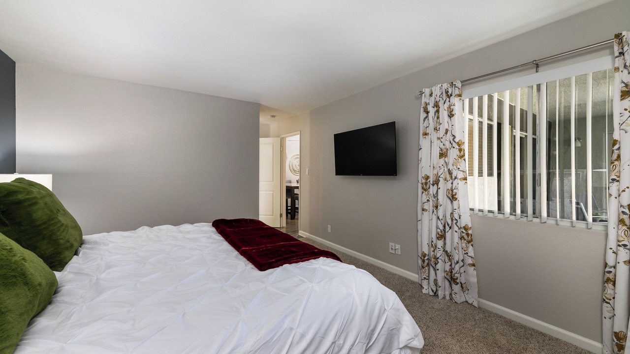 Photo of Bedroom in Thousand Oaks