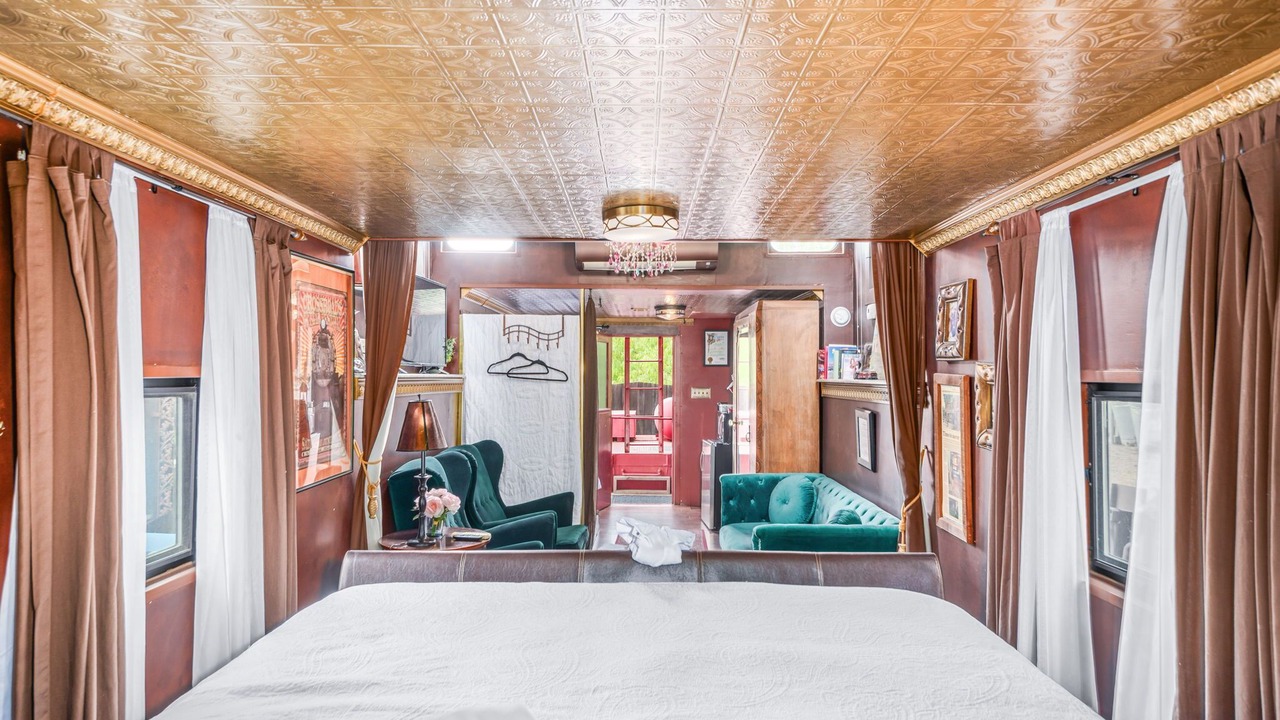 Photo of Bedroom in Agoura Hills