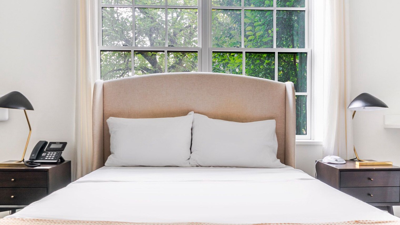 Photo of Bedroom in Navy Yard