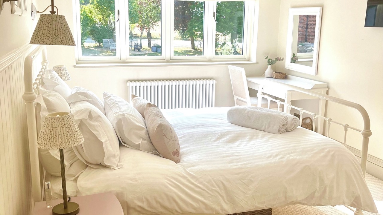 Photo of Bedroom in Saintbury