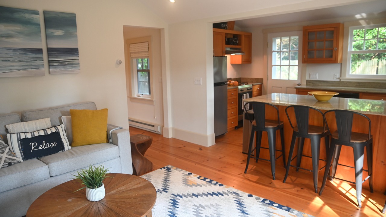 Photo of Livingroom in Wainscott